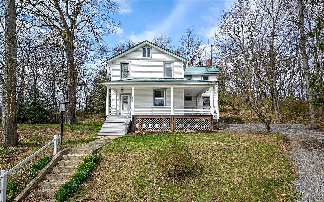 3261 Wexford Rd photo 1