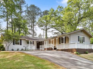 3120 Whispering Pines Cir, Birmingham, AL 35226