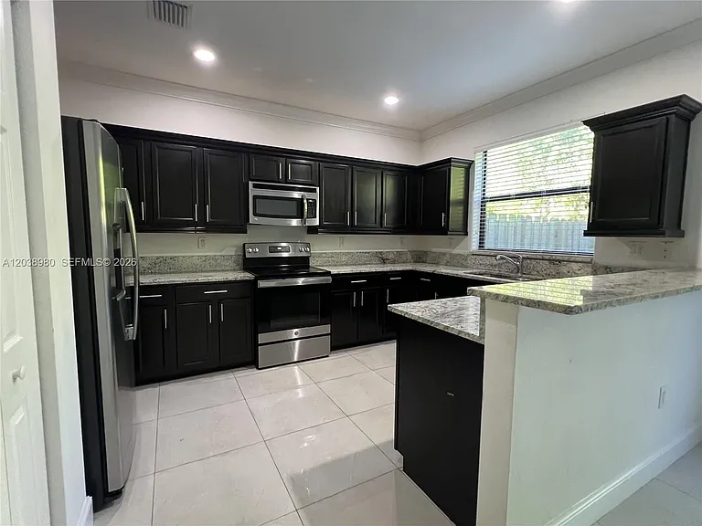 11725 SW 150th Pl #11725 — Photo 11