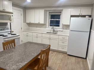78 Ash St APT 3, Manchester, NH 03104