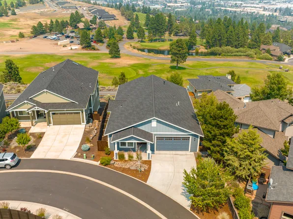 2600 NW Compass Corner Loop, Bend, OR 97703
