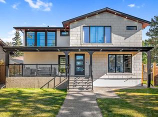 4239 Vauxhall Cres NW, Calgary, AB T3A0H8