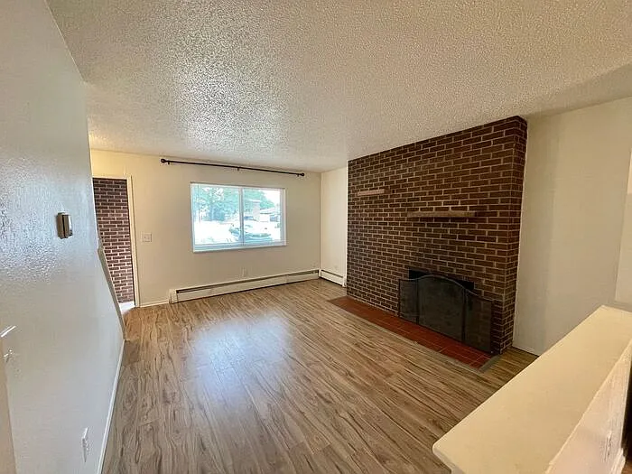 1714 E 16th St — Photo 3