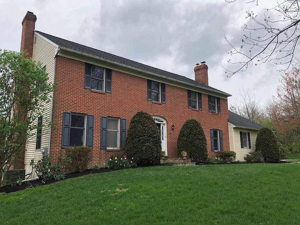 1st image of 4787 Essex Dr