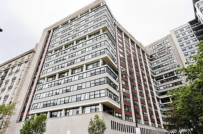 1st image of 3420 N Lake Shore Dr APT 9LM
