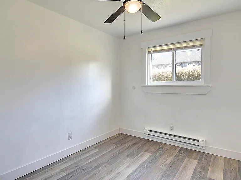 1077 Frederick Drive — Photo 27