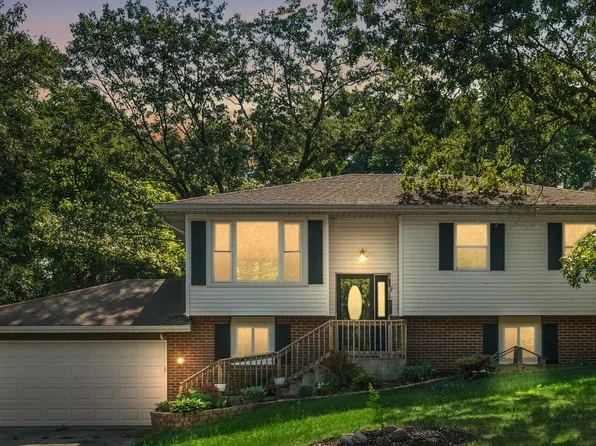 10983 Potomac Dr, Demotte, IN 46310