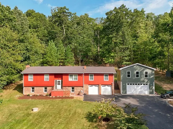 722 Calf Mountain Rd, Waynesboro, VA 22980