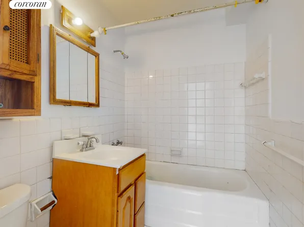 167 East 67th Street image 33 of 33