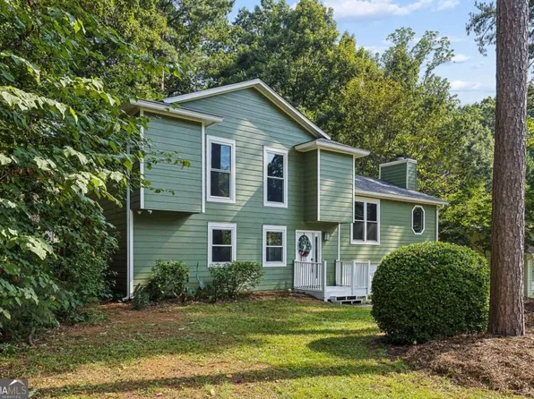 5308 Ferry Creek Ln, Acworth, GA 30102