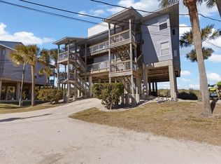 11 Old Mill Dr, Cedar Key, FL 32625