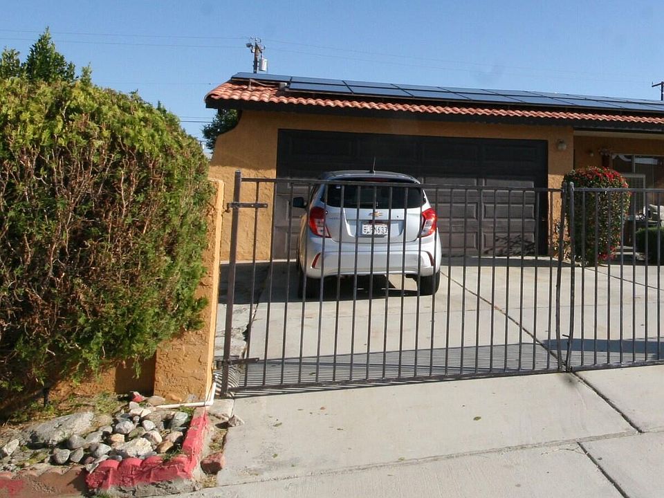 1st image of 66338 Hacienda Ave