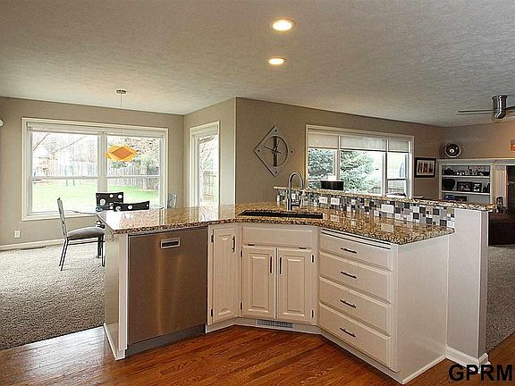 4th image of 4826 N 136th Ave