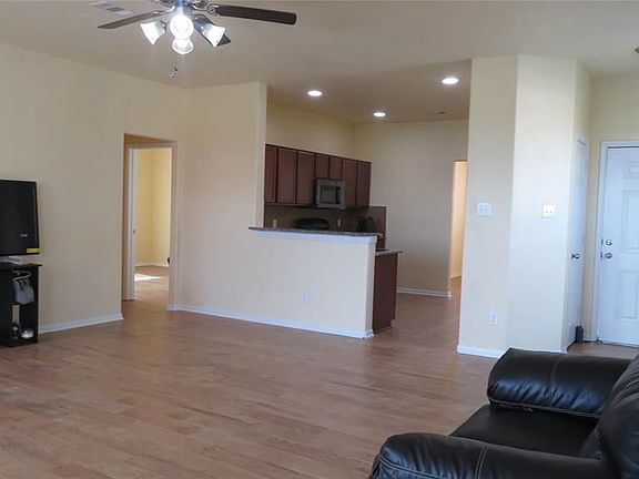 3rd image of 2431 Cloudy Bay Dr
