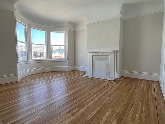3rd image of 1037 Washington St