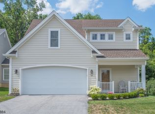 25 Bluffs Ct #25, Hamburg, NJ 07419