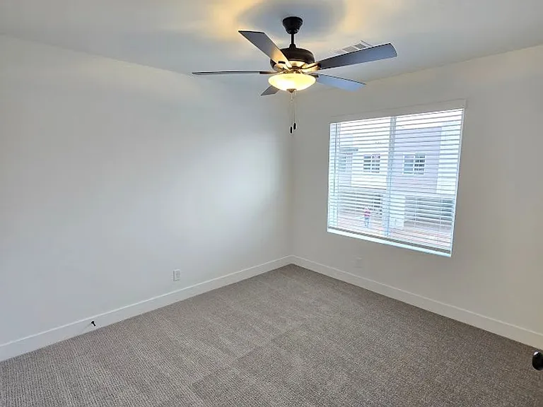 915 W Boxthorn Dr — Photo 11