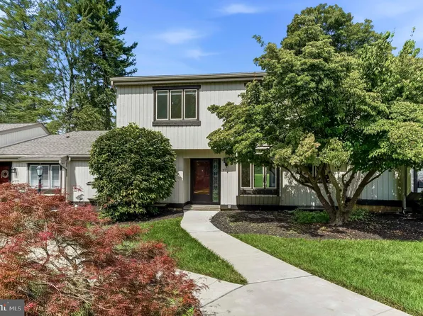 301 Devon Ln, West Chester, PA 19380