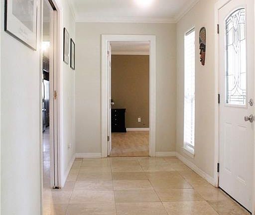4th image of 4952 Sunset Cir N