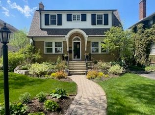 222 Wisner St, Park Ridge, IL 60068