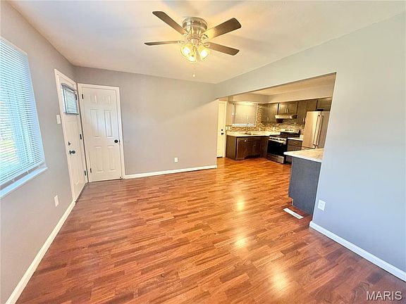 3rd image of 231 Sadonia Ave