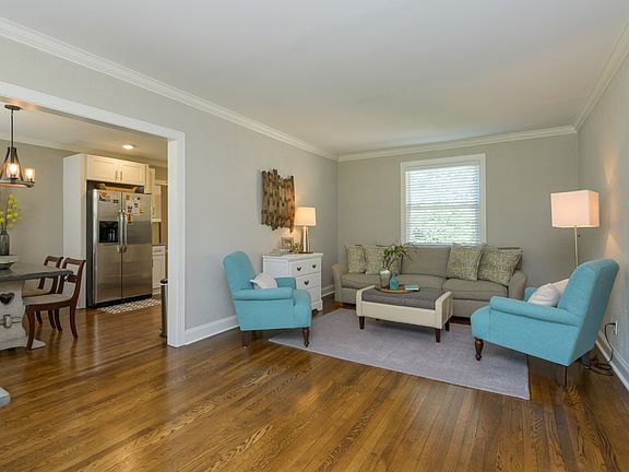 5th image of 208 Dellrose Dr