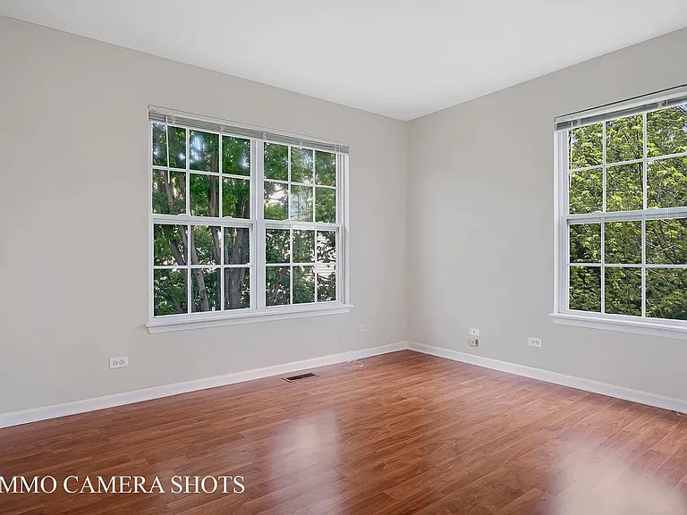 546 Declaration Ln — Photo 14