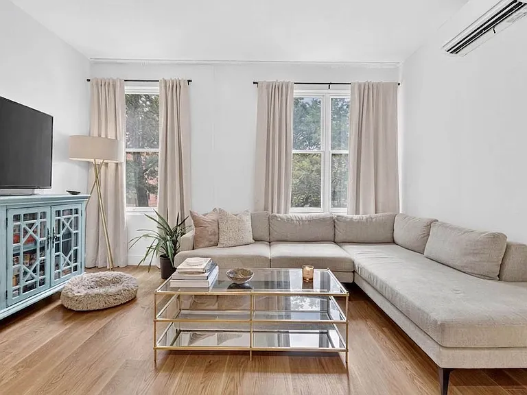 906 Prospect Pl #2B — Photo 3