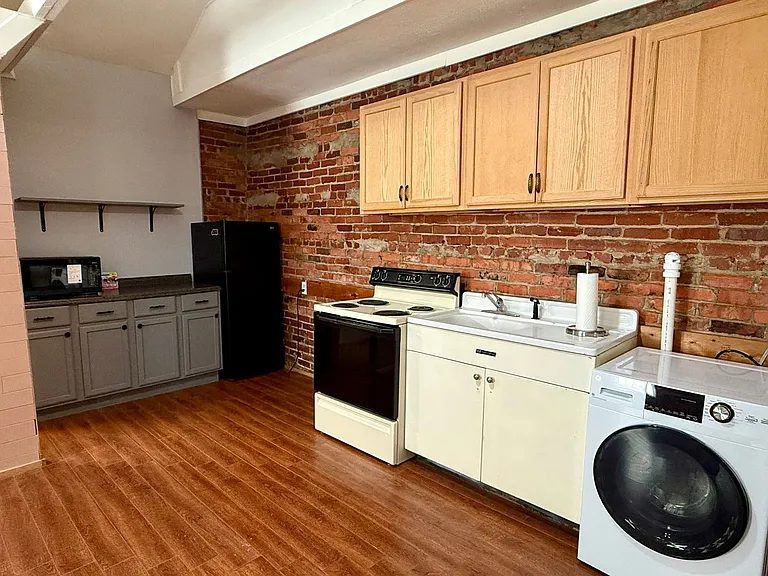 822 Georgia Ave — Photo 4