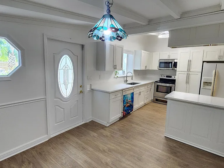 305 S Loxahatchee Dr — Photo 5