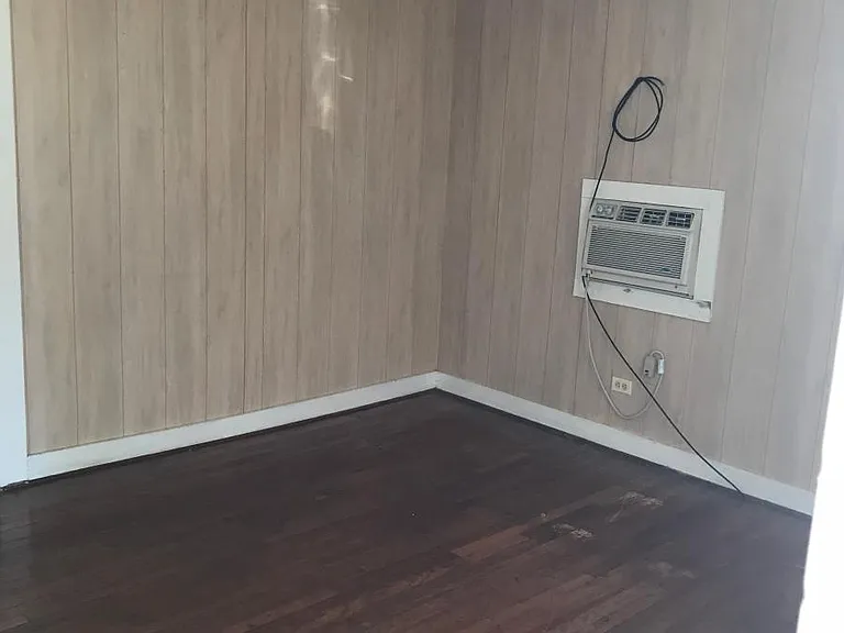 104 Thelma Dr #2 — Photo 2