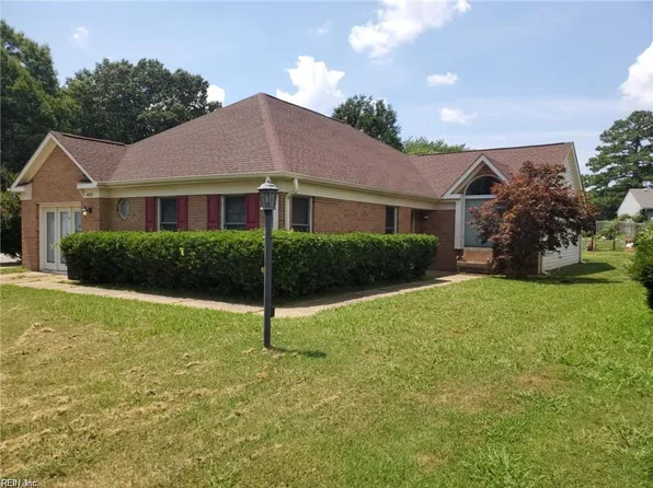 425 Truxtun Ct, Newport News, VA 23608
