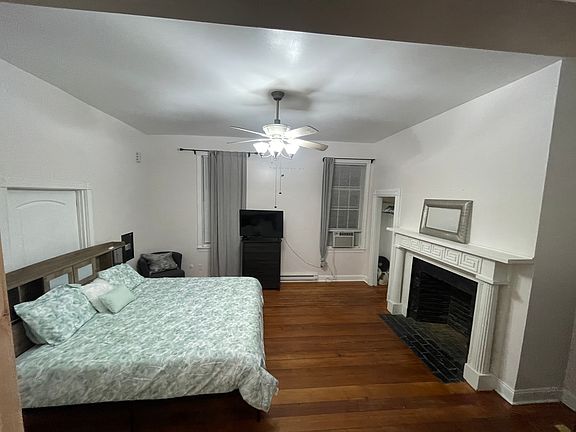 3rd image of 426 South St #1.2