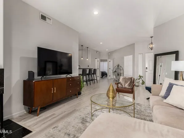 7936 E WILSHIRE Drive #205, Scottsdale, AZ 85257