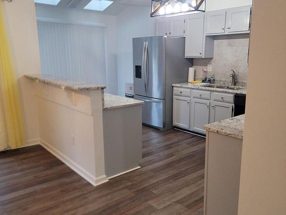 2nd image of 101 Sunny Hill Ct