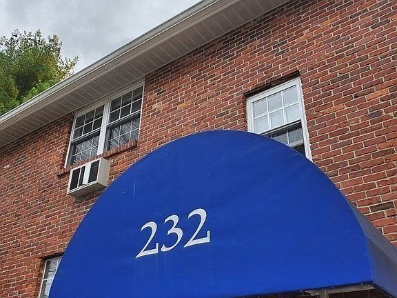 2nd image of 232 Low St APT 23