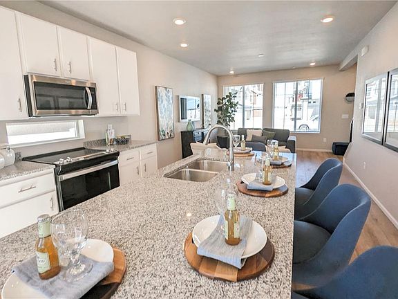 4th image of 3421 Pearwood Drive
