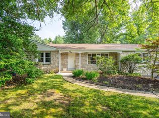 930 Big Oak Rd, Yardley, PA 19067