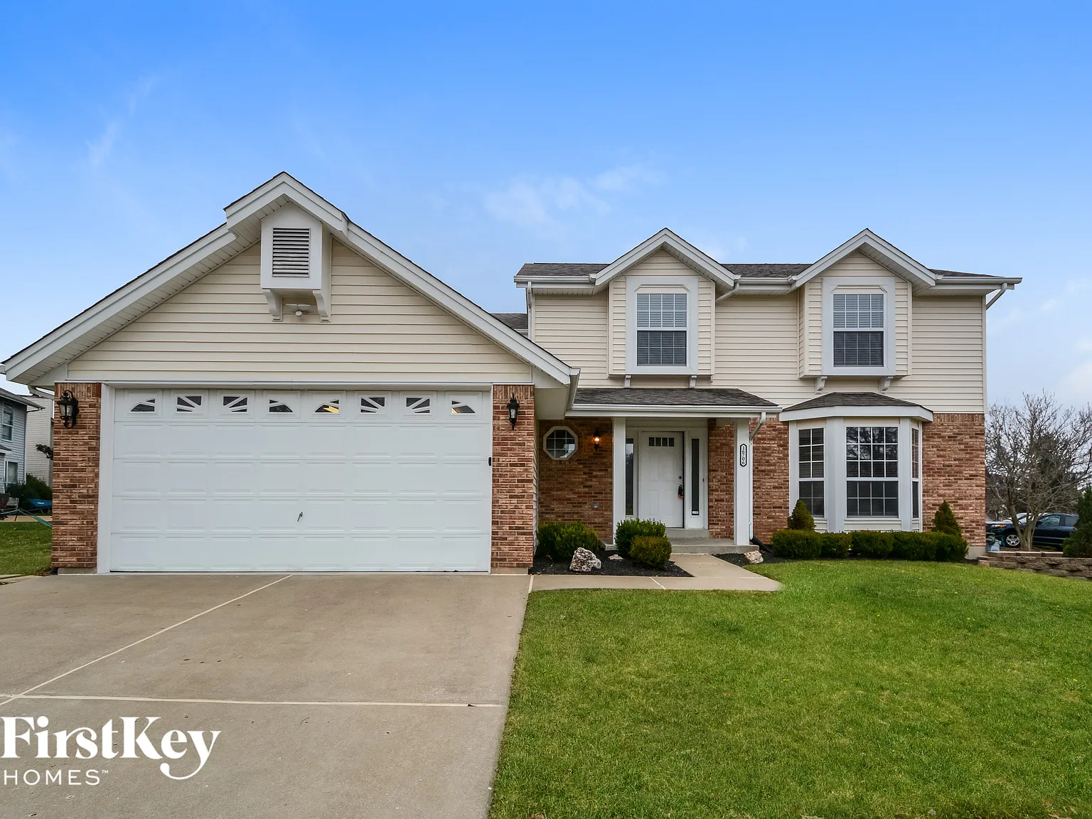 4 bed, 3.5 bath, 2858 sqft, $2,850 — Photo 1
