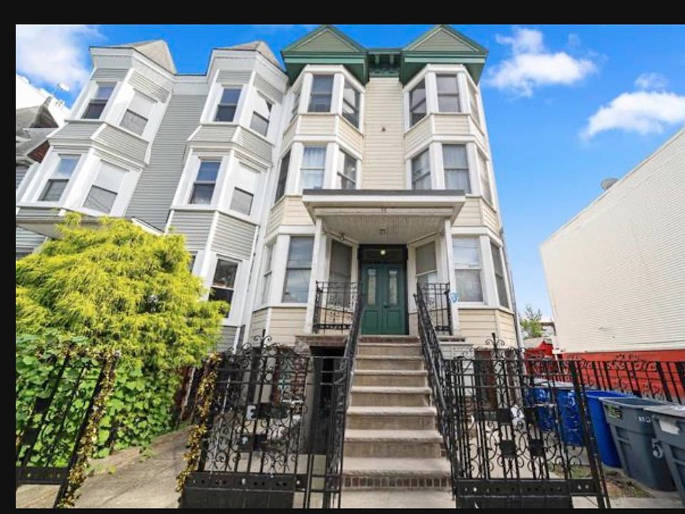 1st image of 54 Monitor St APT 4A