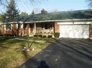 9 Castle Dr, Dayton, OH 45429