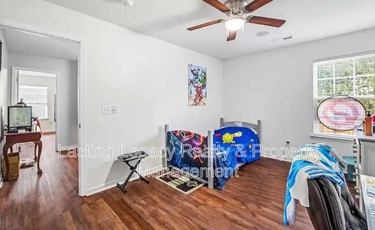 5047 Mount Hope Dr — Photo 22