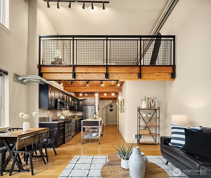 2nd image of 530 Broadway E #236