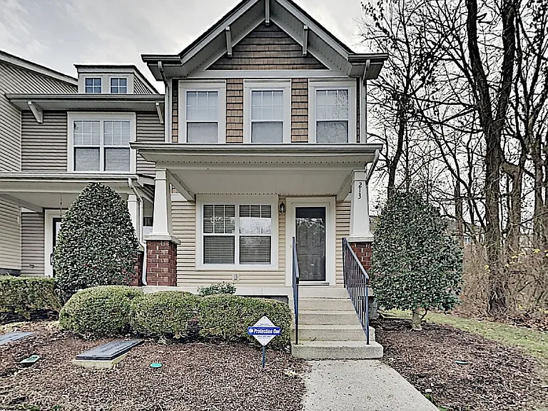 213 Shadow Glen Dr — Photo 1