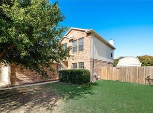 8600 Muir Dr, Fort Worth, TX 76244