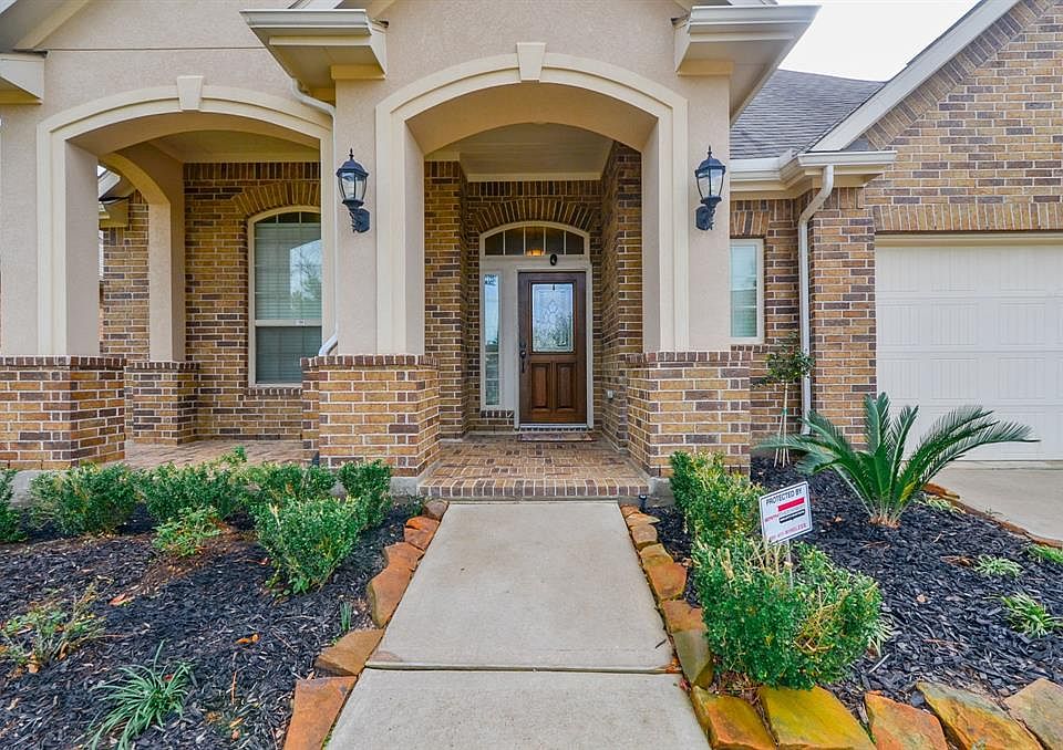 1st image of 26511 Longleaf Valley Dr