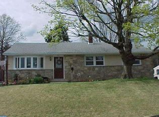 301 Marianville Rd, Aston, PA 19014