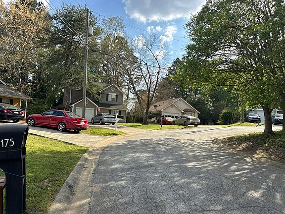 4th image of 2175 Bally Clare Ct SW