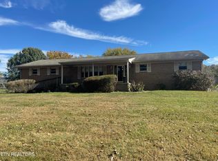352 Mountain Rd, Clinton, TN 37716