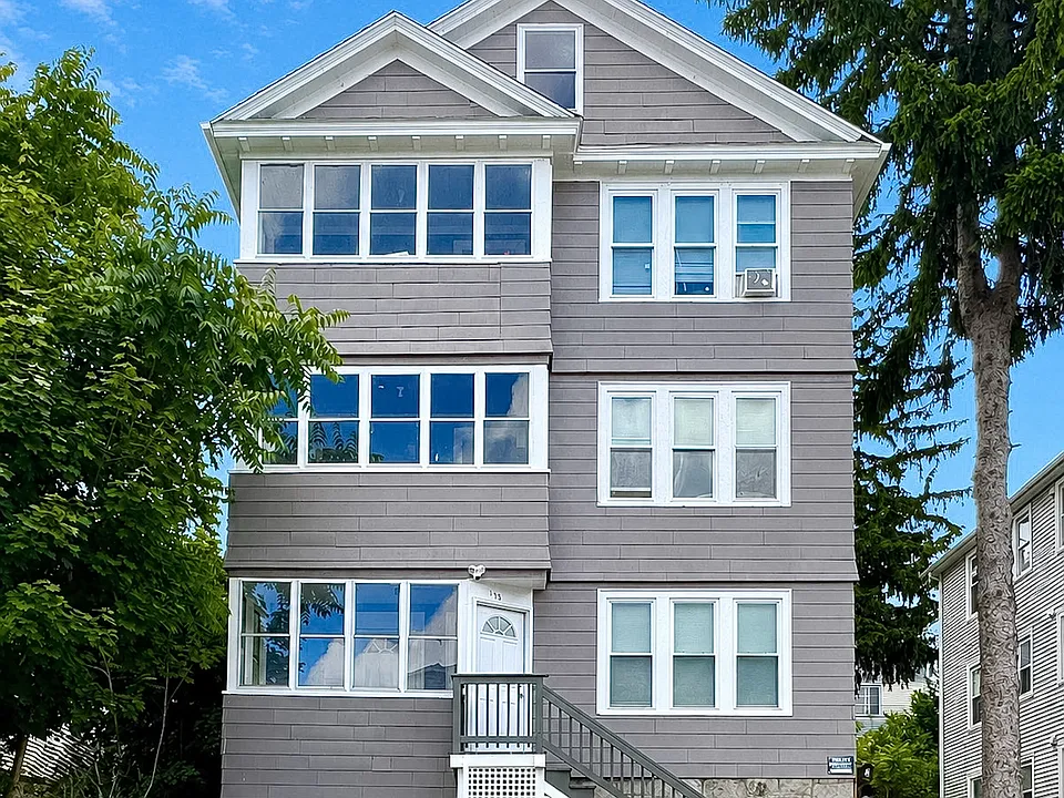 113 Sterling St #1